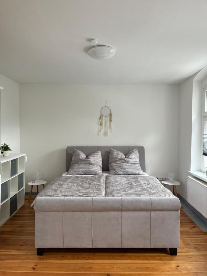 Apartment Horst - Gemuetliche Und Moderne Ferienwohnung In Der Innenstadt Pasewalk Bagian luar foto
