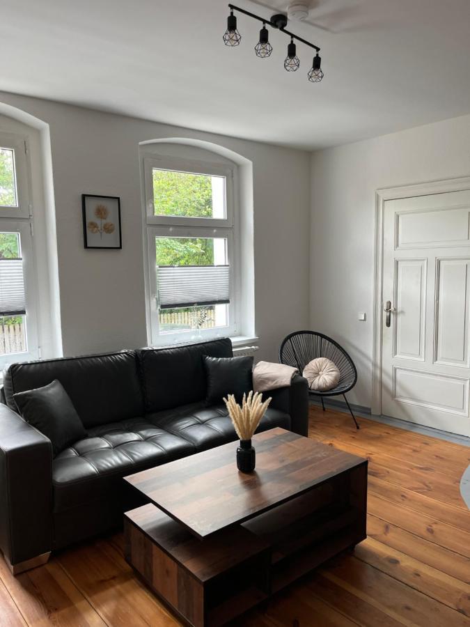 Apartment Horst - Gemuetliche Und Moderne Ferienwohnung In Der Innenstadt Pasewalk Bagian luar foto