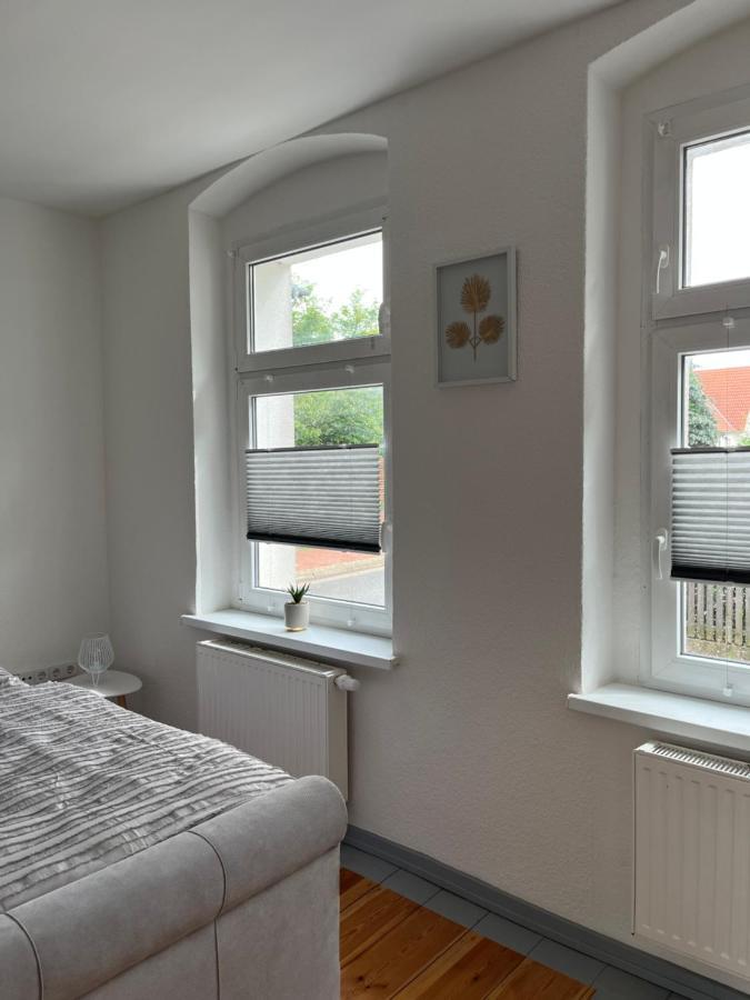 Apartment Horst - Gemuetliche Und Moderne Ferienwohnung In Der Innenstadt Pasewalk Bagian luar foto